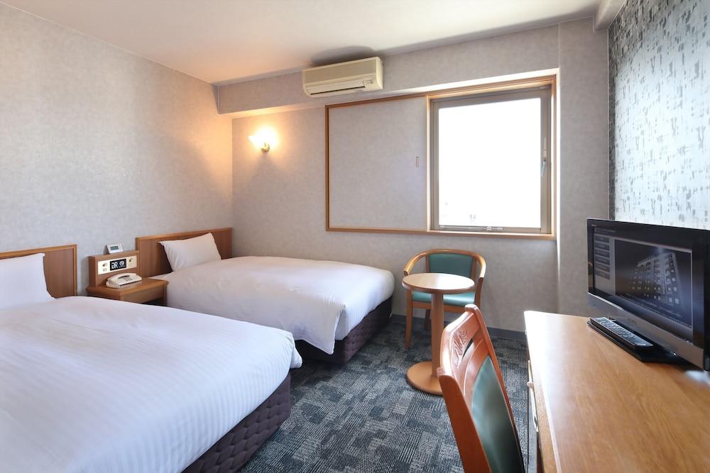 Green Rich Hotel Aso Kumamoto Airport Bagian luar foto