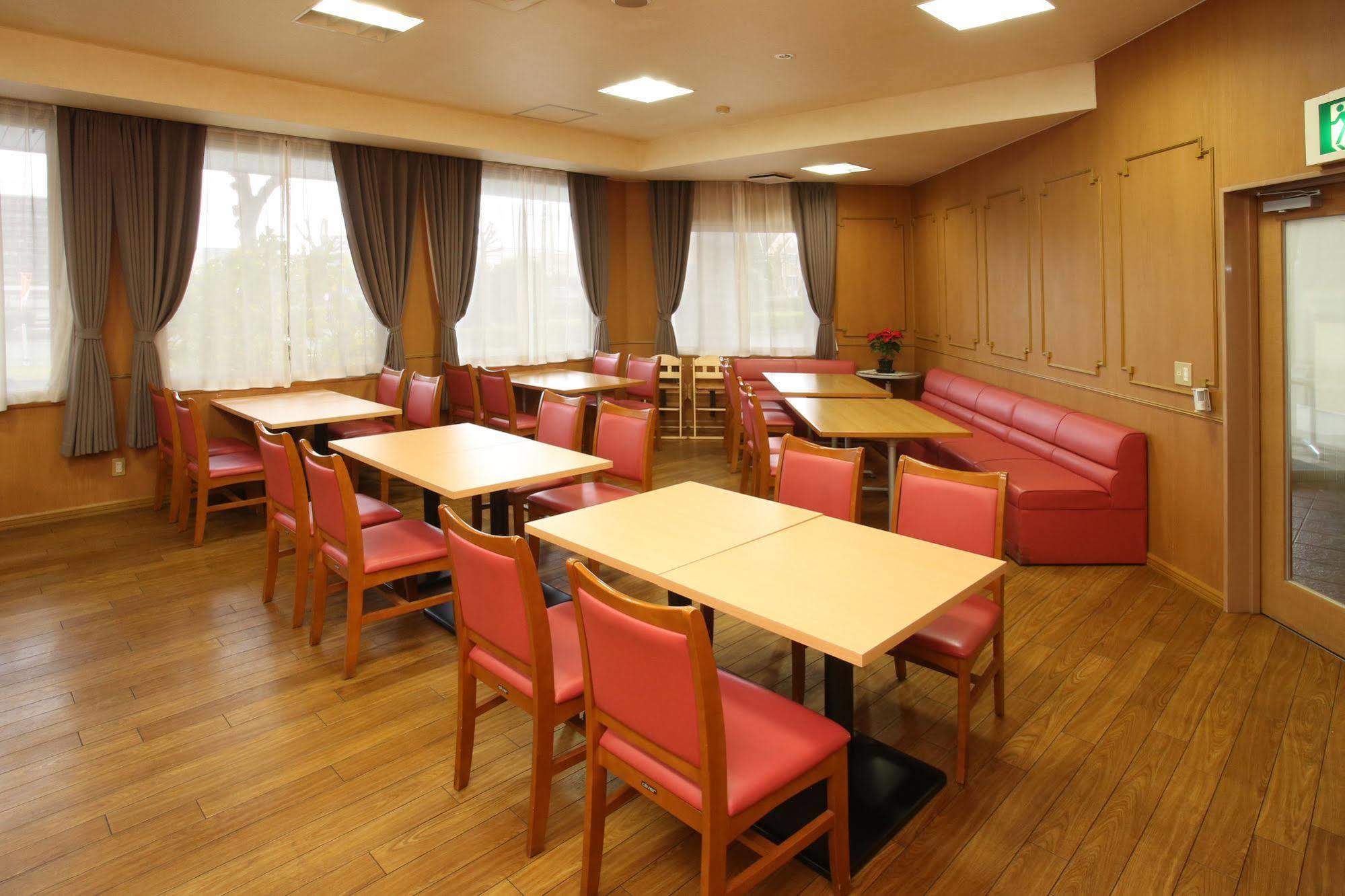 Green Rich Hotel Aso Kumamoto Airport Bagian luar foto