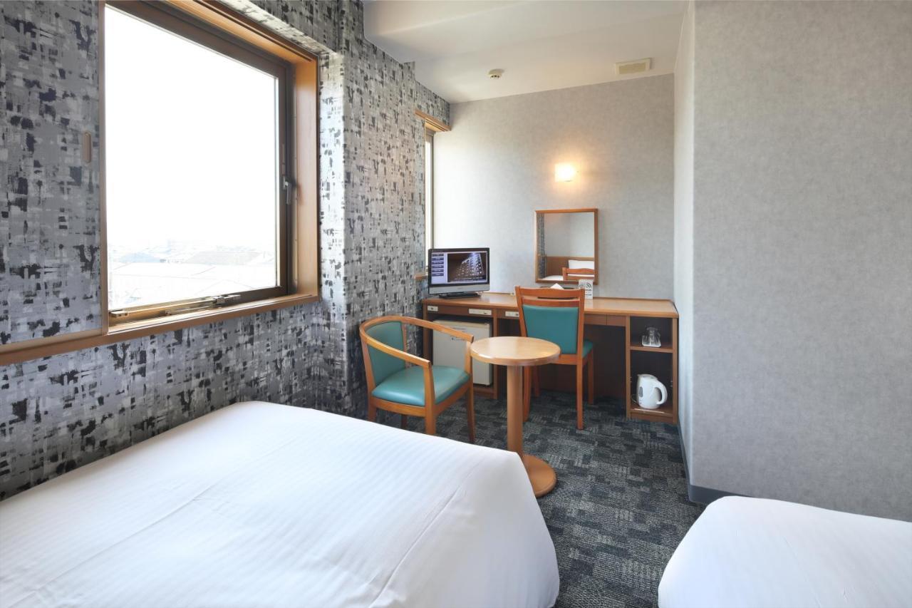 Green Rich Hotel Aso Kumamoto Airport Bagian luar foto